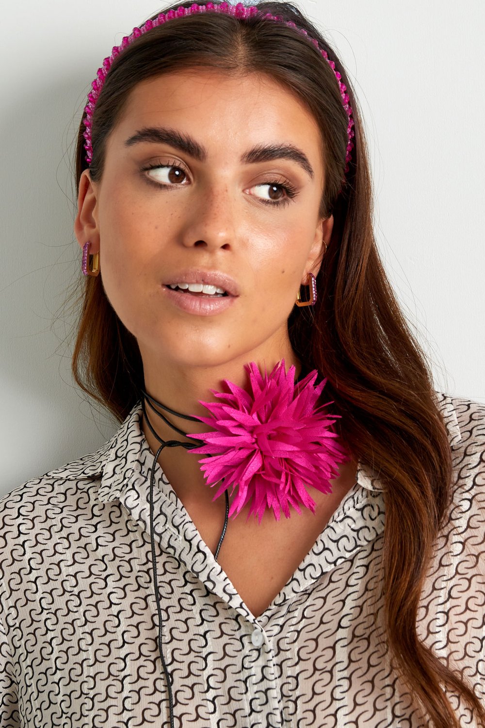 Necklace statement flower - aqua h5Picture2